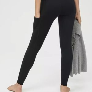 Aerie hi-rise black leggings size L short